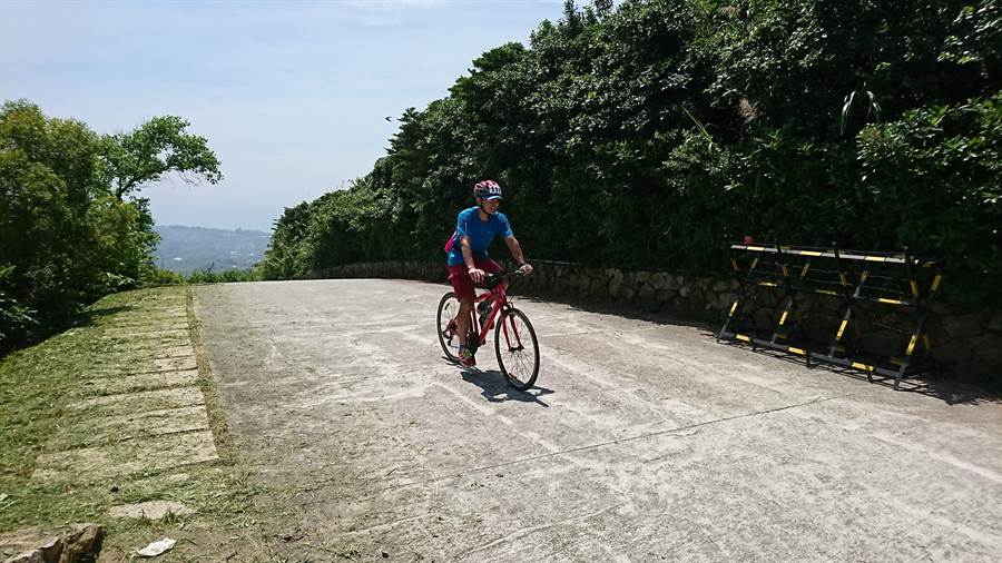 環保集點又帶來好消息，7月1日起全國公共自行車都可以集點。只要是使用電子票證租借的公共自行車，依還車時實際扣款金額，2元就送1點，至8月31日止，綠點將直接乘以10倍
