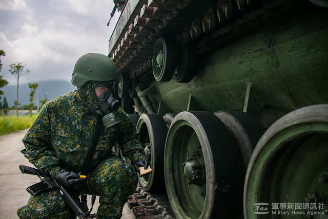 漢光37號演習花防部化兵連戰車消除作業
