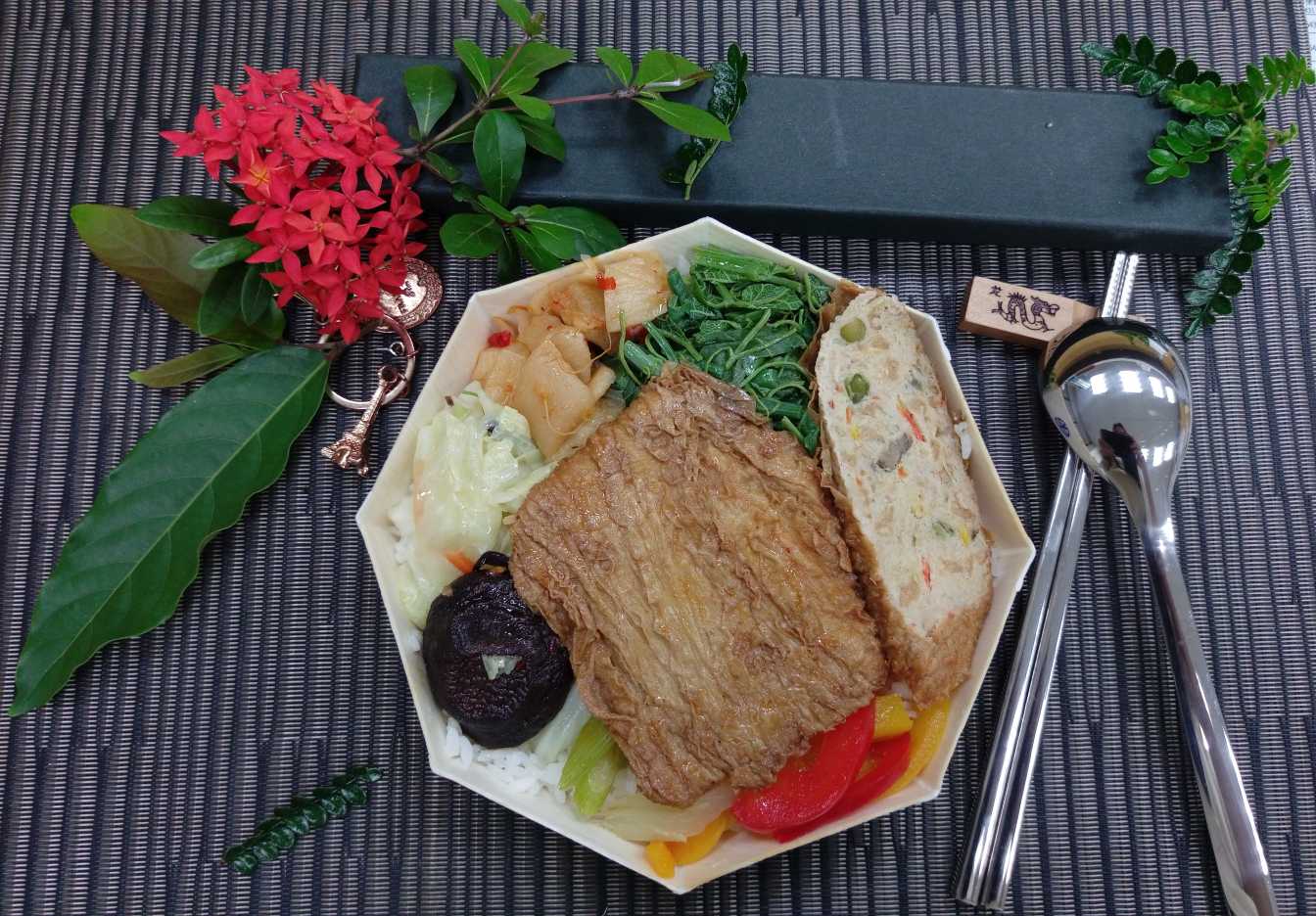 臺鐵素食便當(白飯)