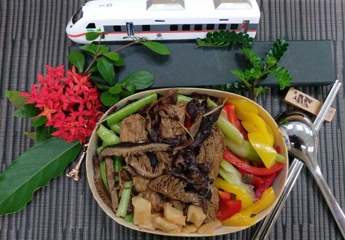 臺鐵素食便當(燉飯)