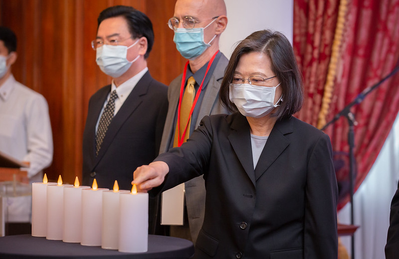蔡英文總統今（15）日下午出席「國際大屠殺紀念日」活動