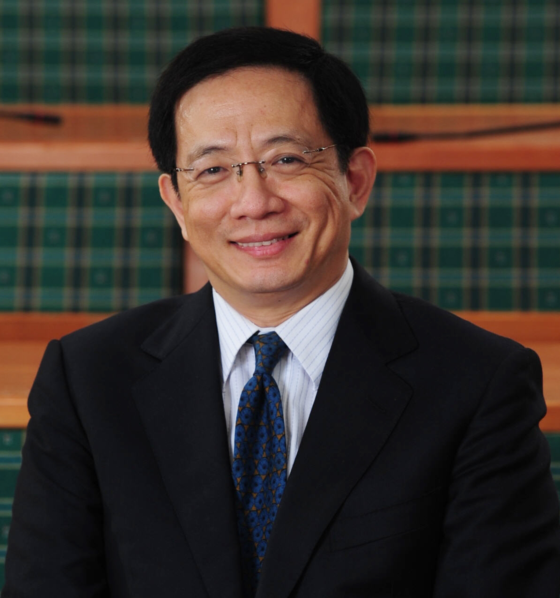 管中閔博士