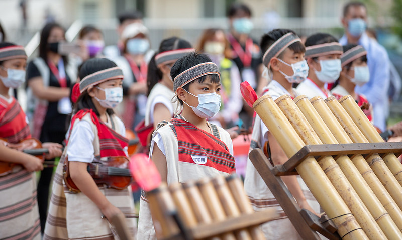 新竹縣五峰鄉「桃山國民小學」泰雅族傳統樂器及合唱團表演