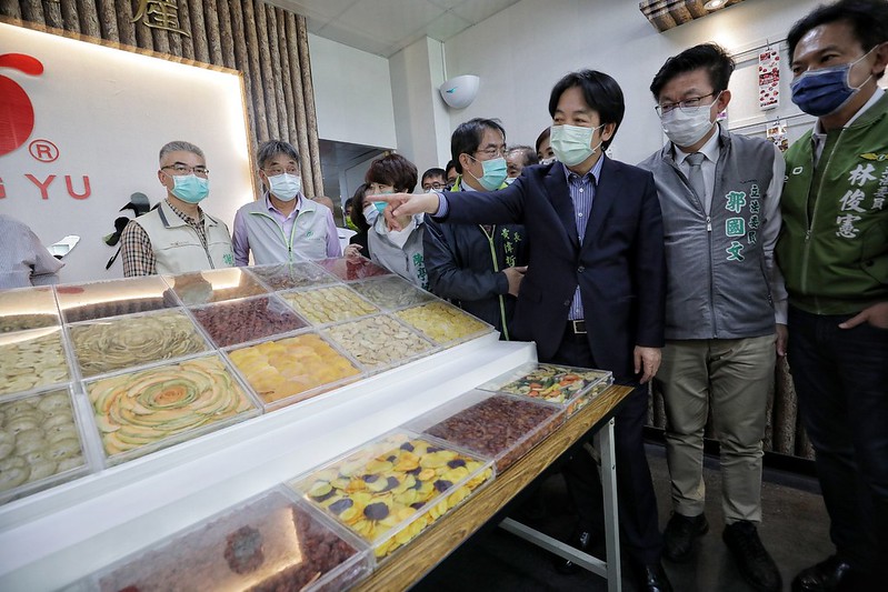 副總統出席政府媒合加工業者採購國產鳳梨記者會