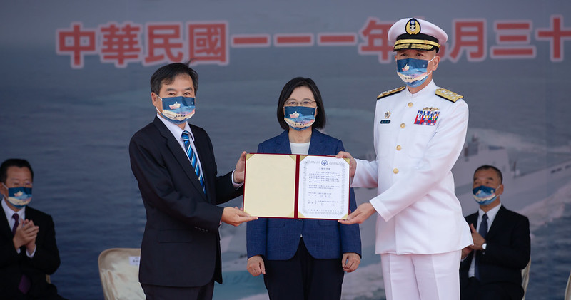 總統見證「玉山軍艦」交艦及船模致贈儀式