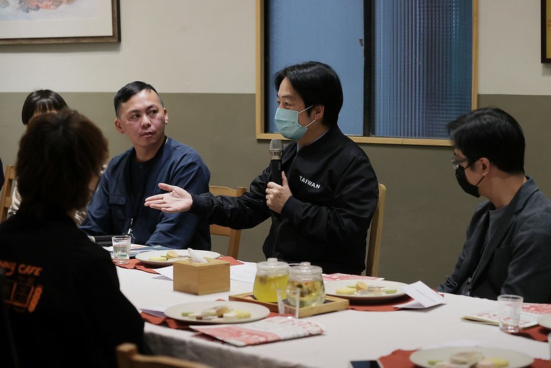 副總統出席禾火食堂青年座談，並致詞