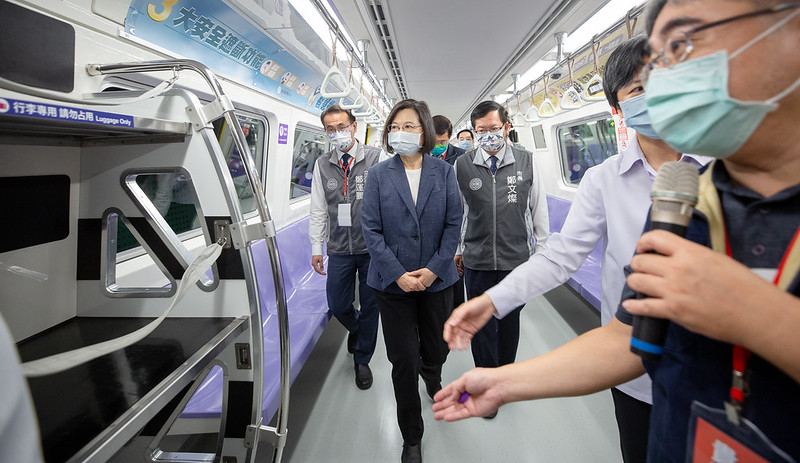 視察桃園機場捷運延伸線A22站　總統：中央地方同心協力　打造進步的桃園