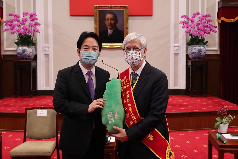 接見全球傑出僑生校友　副總統肯定得獎者對國際社會的貢獻與付出