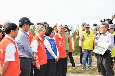 2024年4月19日-1行政院長陳建仁視察「濁水溪河川揚塵防制改善成果」8