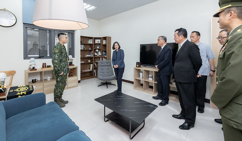 總統視導官兵生活設施