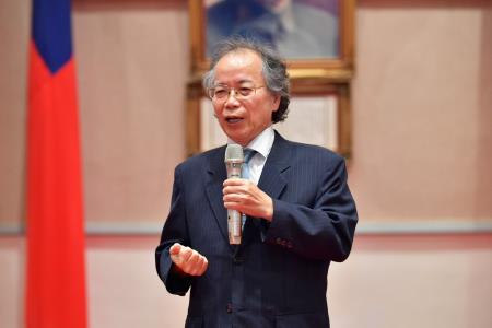 2024年5月16日行政院長陳建仁出席行政院惜別茶會 　共15張