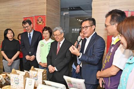 2024年5月14日行政院長陳建仁訪視「稻作智農聯盟－大橋稻米產銷契作集團產區」 　共11張