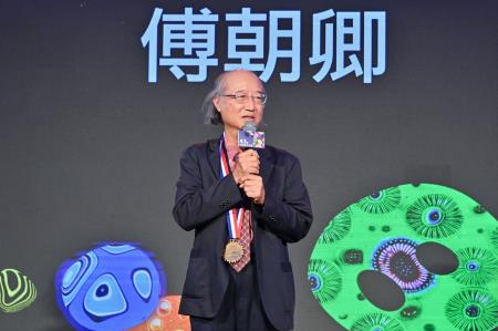 2024年5月9日行政院長陳建仁出席「第43屆行政院文化獎頒獎典禮」　共8張
