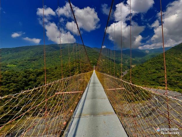 多納吊橋