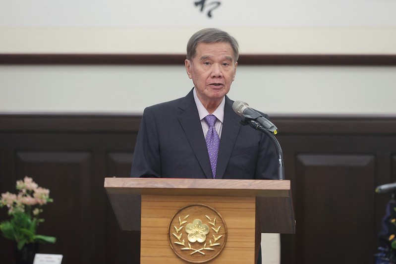 「新加坡慶賀團」阿都拉前議長致詞