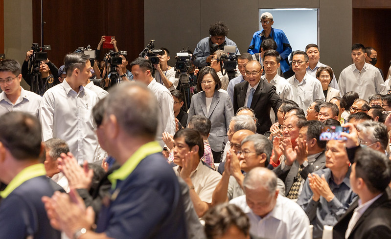 總統出席「馮世寬《大鵬展翅》新書發表會」