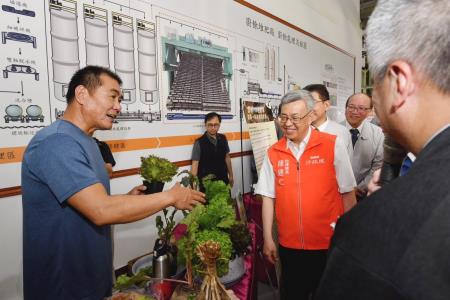 2024年4月19日-2行政院長陳建仁視察第六屆政府服務獎「雲林縣環保局-轉廢為能，垃圾全循環專案」7
