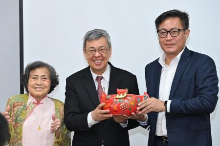 2024年5月14日行政院長陳建仁訪視「稻作智農聯盟－大橋稻米產銷契作集團產區」 　共11張