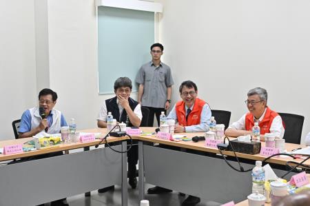 2024年5月13日行政院長陳建仁視察台糖公司農業循環豬場改建計畫執行情形-月眉畜殖場 　共9張