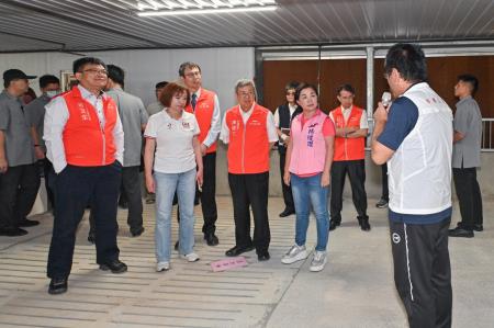 2024年5月13日行政院長陳建仁視察台糖公司農業循環豬場改建計畫執行情形-月眉畜殖場 　共9張