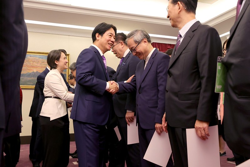 總統主持行政院院長暨總統府、國家安全會議秘書長與行政院副院長暨行政院、考試院各部會首長及國史館長宣誓典禮