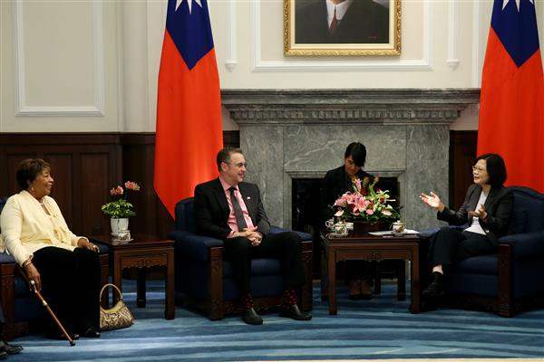 接見布吉納法索總理及美國聯邦眾議員致賀團　總統盼深化雙方各項交流