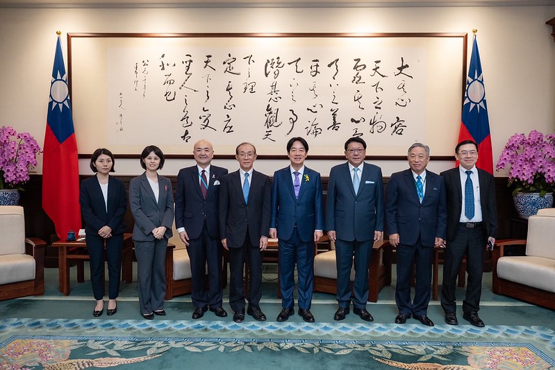 總統與「日本臺灣交流協會理事長谷崎泰明」合影
