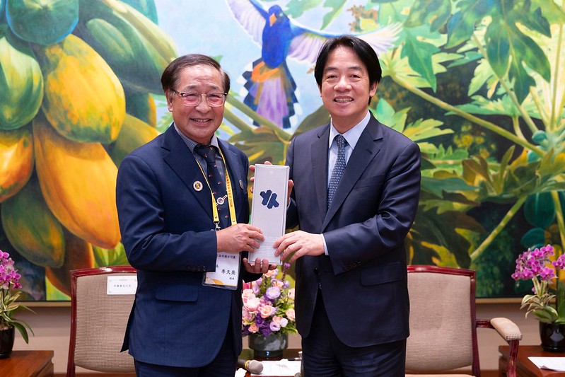 總統感謝世總做臺灣與世界的橋梁　盼結合臺商力量　讓臺灣產業更進步、經濟升級、社會更繁榮發展