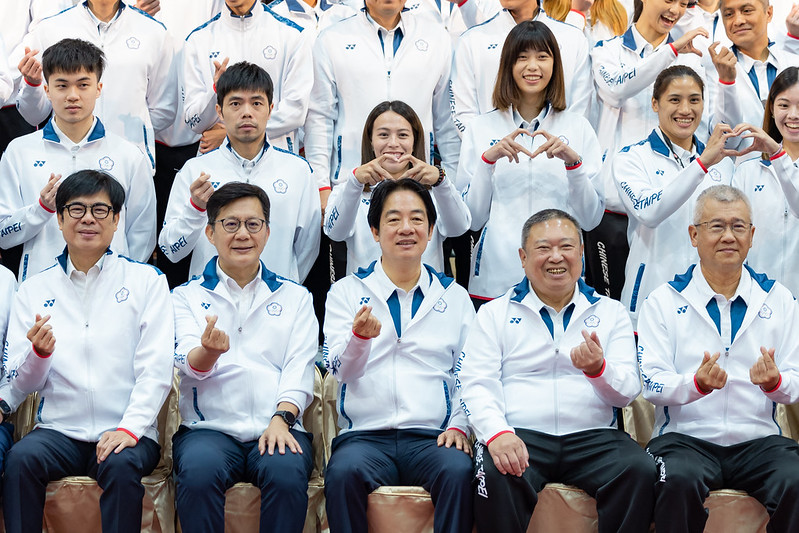 為巴黎奧運代表團授旗　總統：做選手最好的後盾　盼選手旗開得勝、為國爭光