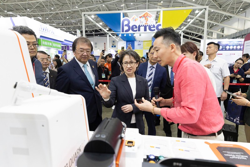 副總統參觀「BIO Asia-Taiwan 2024亞洲生技大展」