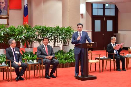 2024年9月4日行政院長卓榮泰接見「美國台灣商業協會」訪團一行 _5_ 　共7張