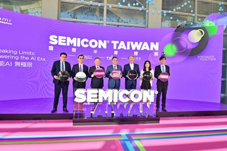 卓院長今（4）日出席「SEMICON Taiwan 2024國際半導體展」開幕典禮照片 共7張 　共7張