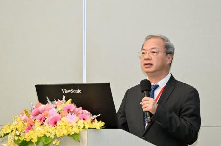 2024年9月3日行政院長卓榮泰出席「行政院經濟發展委員會」顧問會議3 　共8張