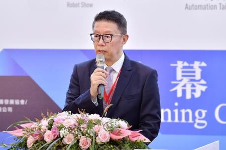 2024年8月21日行政院長卓榮泰出席「台灣機器人與智慧自動化展」、「台北國際自動化工業大展」暨同期展會聯合開幕典禮。　共10張