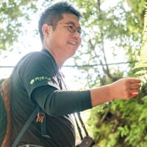 李根政