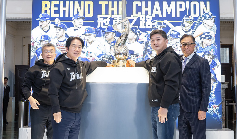 賴清德總統今（31）日下午出席「BEHIND THE CHAMPION：冠軍之路特展」開幕記者會