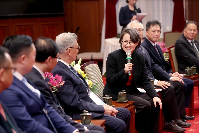 蕭美琴副總統今（1）日下午接見「紐約中華公所回國訪問團」