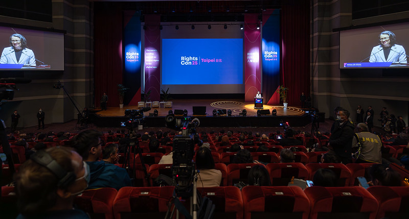 蕭美琴副總統今（24）日下午出席「2025 RightsCon 全球數位人權大會」開幕式