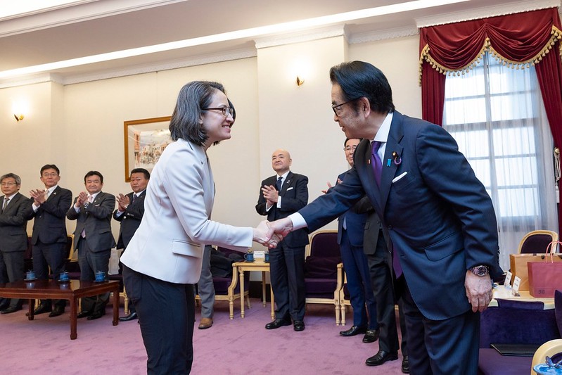 蕭美琴副總統今（24）日上午接見日本北村經夫參議員及山口縣村岡嗣政知事乙行