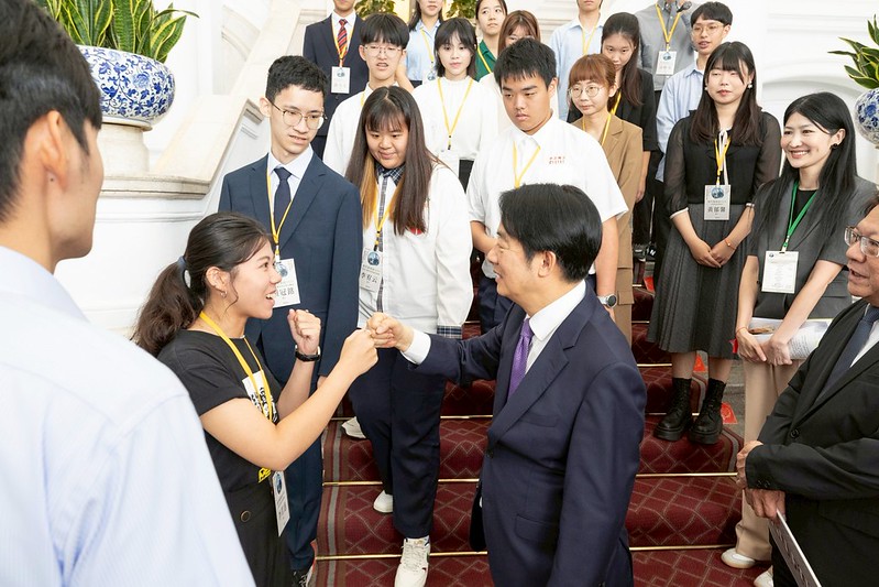 總統接見「114年青年百億海外圓夢基金計畫第一梯次獲選青年代表」