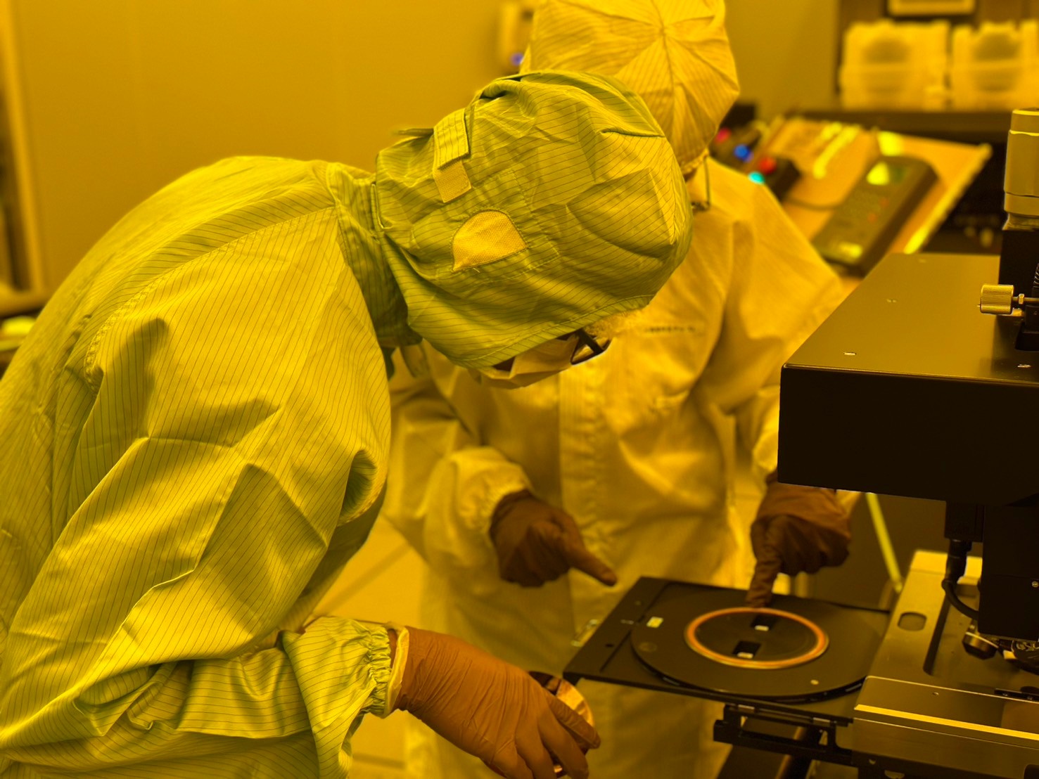 semiconductor 4