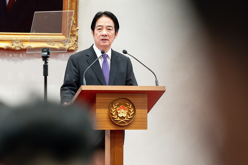 總統因應今日投票結果發表談話　強調政府會持續推動能源轉型　並以四項調整回應人民期待