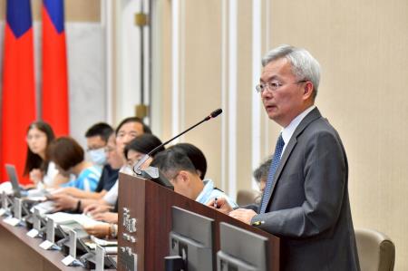 2025年8月27日行政院長卓榮泰主持「中央道路交通安全會報114年第3次會議」 　共6張