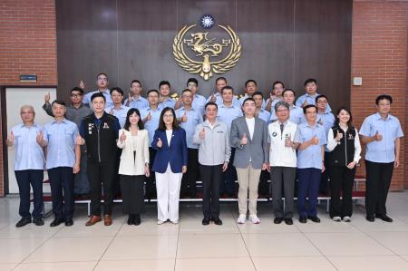 2025年6月20日行政院長卓榮泰視察基隆海巡強化海防安全韌性暨勗勉同仁