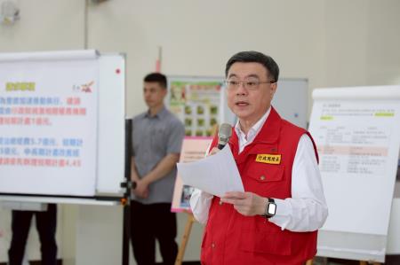 2025年7月15日行政院長卓榮泰視察臺南將軍區災損情形