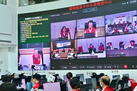 2025年8月12日行政院長卓榮泰視導楊柳颱風中央災害應變中心第三次工作會報