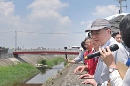 2025年7月5日行政院長卓榮泰視察雲林大埤鄉延潭大排整體治理