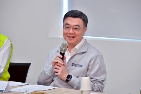 2025年7月5日行政院長卓榮泰視察斗南鎮農會精米工場公糧儲備情形-2