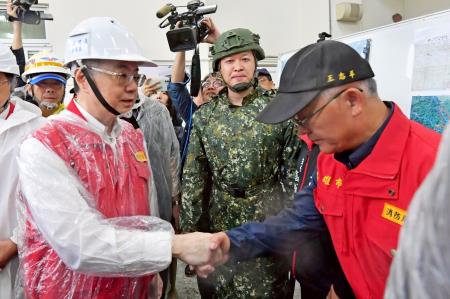 2025年8月4日行政院長卓榮泰關心台20線81k墜車事件搜救情形