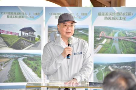 2025年7月5日行政院長卓榮泰視察彰化芬園貓羅溪溪頭堤防河道整理改善工程